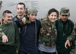 O exército colombiano liberta Ingrid Betancourt