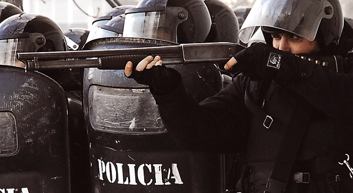 Aumento e impunidad para las policías, nada para los trabajadores