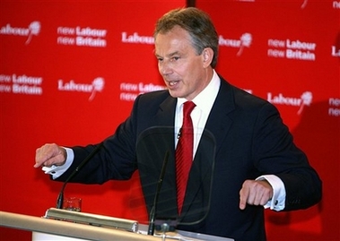 La derrota electoral y la renuncia de Blair