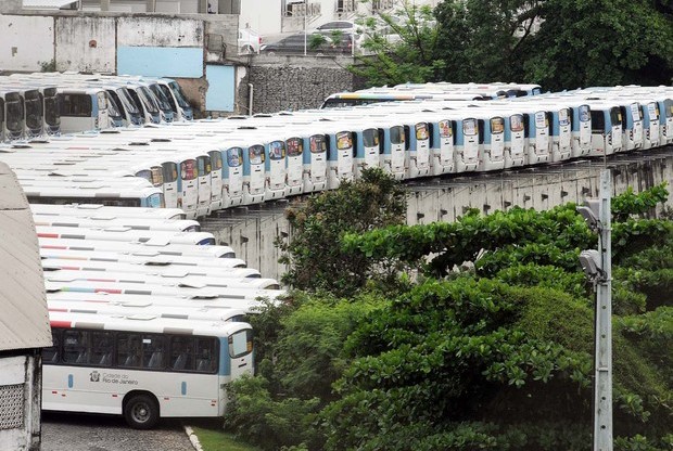 Viva a greve e mobilização dos rodoviários do Rio!