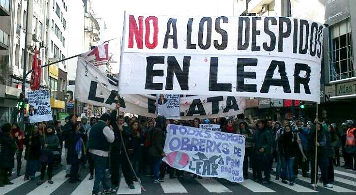 Workers of Lear Argentina block streets in Buenos Aires against layoffs and for the freedom of those arrested