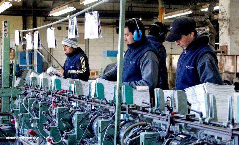 Contre la fermeture illégale, les travailleur-euse-s de Donnelley sommes rentrés dans l’usine et avons repris la production