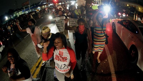 El racismo y las raíces de la revuelta en Ferguson