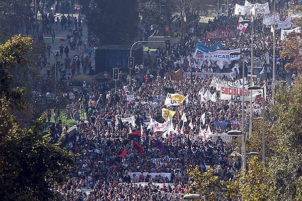 Importante marcha estudiantil en Chile