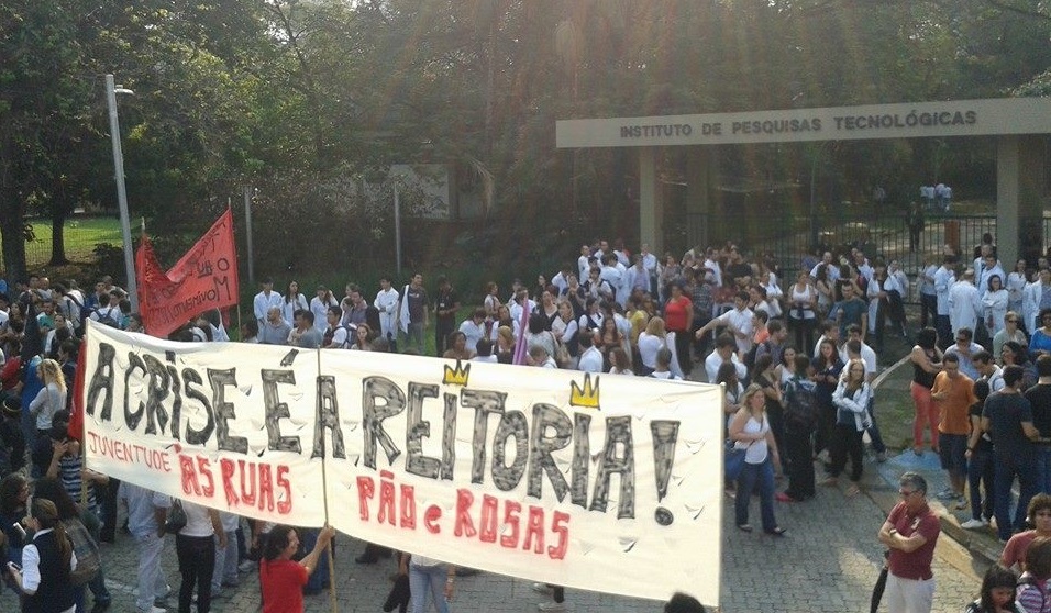 Chegando aos 100 dias de greve: não tem arrego!