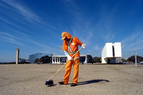 Brazil: We, the workers must participate in the April 15 strike