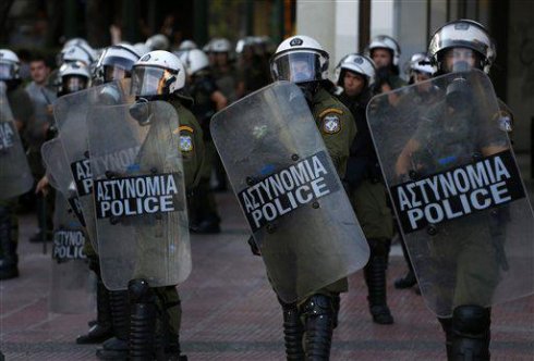 Solidaridad con los detenidos en Plaza Syntagma desde Estado español