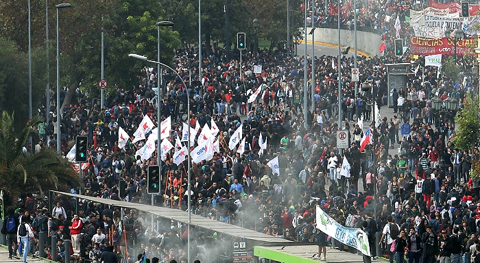 Chili : Vive la lutte des étudiants et des travailleurs