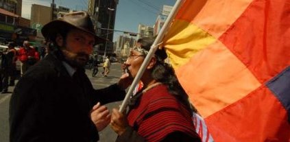 Bolivia: burócratas oficialistas quieren despedir a Javo Ferreira, dirigente de la LOR-CI