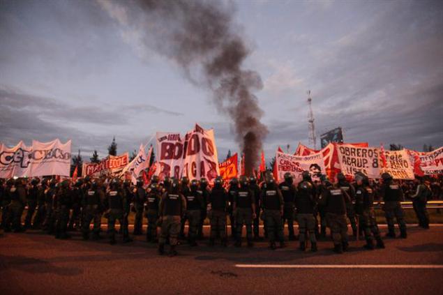 Argentina. May 1st: With the Left and the Combative Unionists